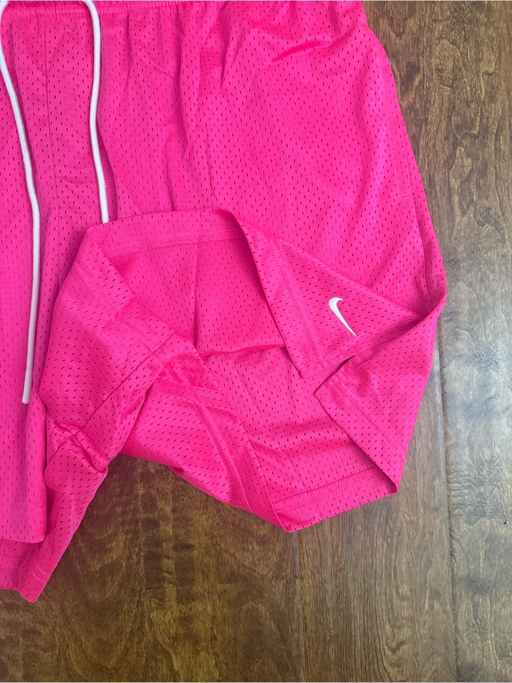 Nike Men’s Hot Pink Athletic Mesh Shorts with White Drawstring - Picture 5 of 13